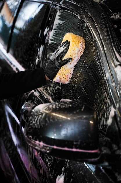 Maintaining a Regular Cleaning Routine to Preserve Paint Quality